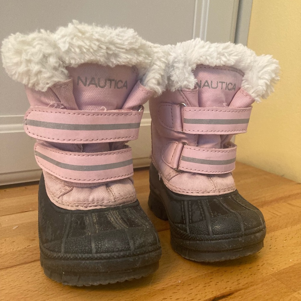 Nautica 5T snow boots